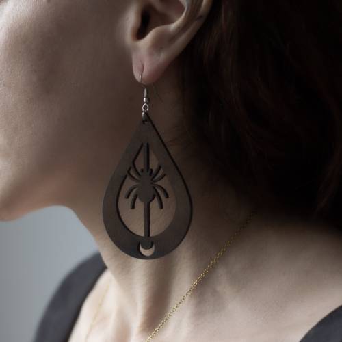 Maxi boucles d'oreilles araignées en bois et acier