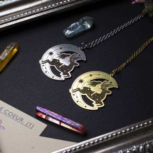 collier pendentif lune sorcière